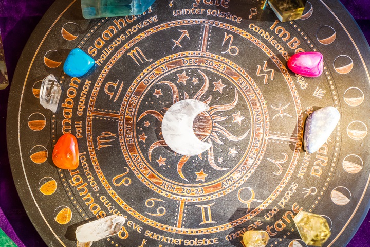 xtasify: using Astrology